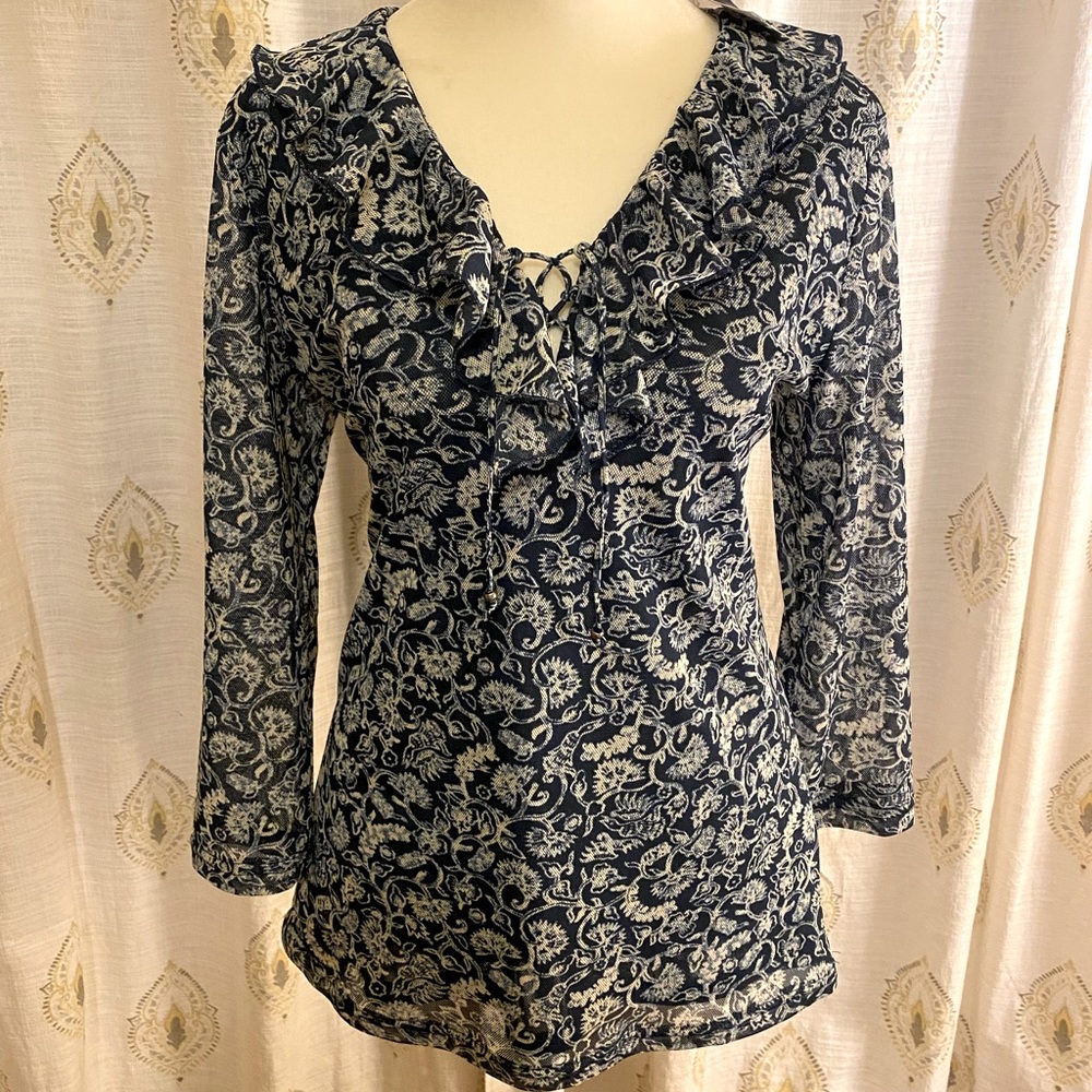 🎃3 for $15🎃Ladies Blue & White Patterned Blouse NWT Chaps Sz Lg